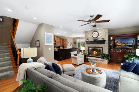 Tiny photo for 271 Arbor Glen Boulevard #271, Schaumburg, IL 60195 (MLS # 12616554)