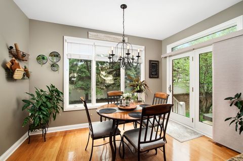 Tiny photo for 271 Arbor Glen Boulevard #271, Schaumburg, IL 60195 (MLS # 12616554)