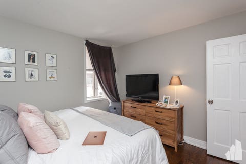 Tiny photo for 426 W BARRY Avenue #407, Chicago, IL 60657 (MLS # 12717102)
