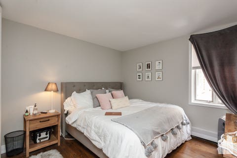 Tiny photo for 426 W BARRY Avenue #407, Chicago, IL 60657 (MLS # 12717102)