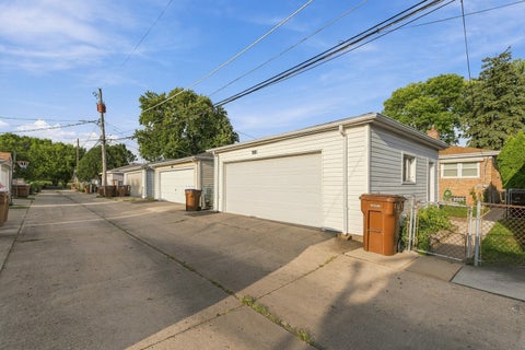 Tiny photo for 2430 Westover Avenue, North Riverside, IL 60546 (MLS # 12756733)