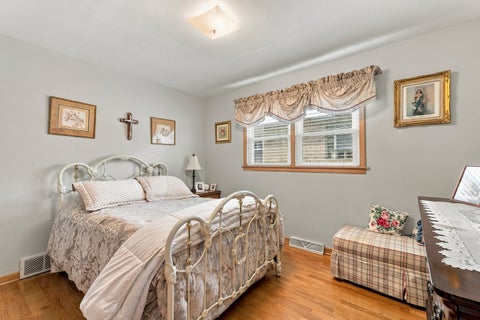 Tiny photo for 2430 Westover Avenue, North Riverside, IL 60546 (MLS # 12756733)