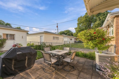 Tiny photo for 2430 Westover Avenue, North Riverside, IL 60546 (MLS # 12756733)