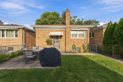 Tiny photo for 2430 Westover Avenue, North Riverside, IL 60546 (MLS # 12756733)