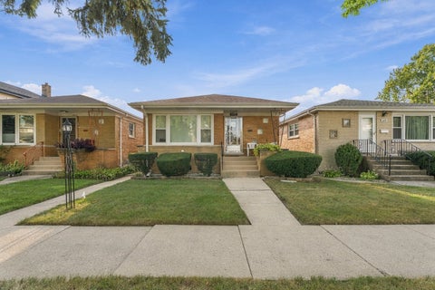 Tiny photo for 2430 Westover Avenue, North Riverside, IL 60546 (MLS # 12756733)