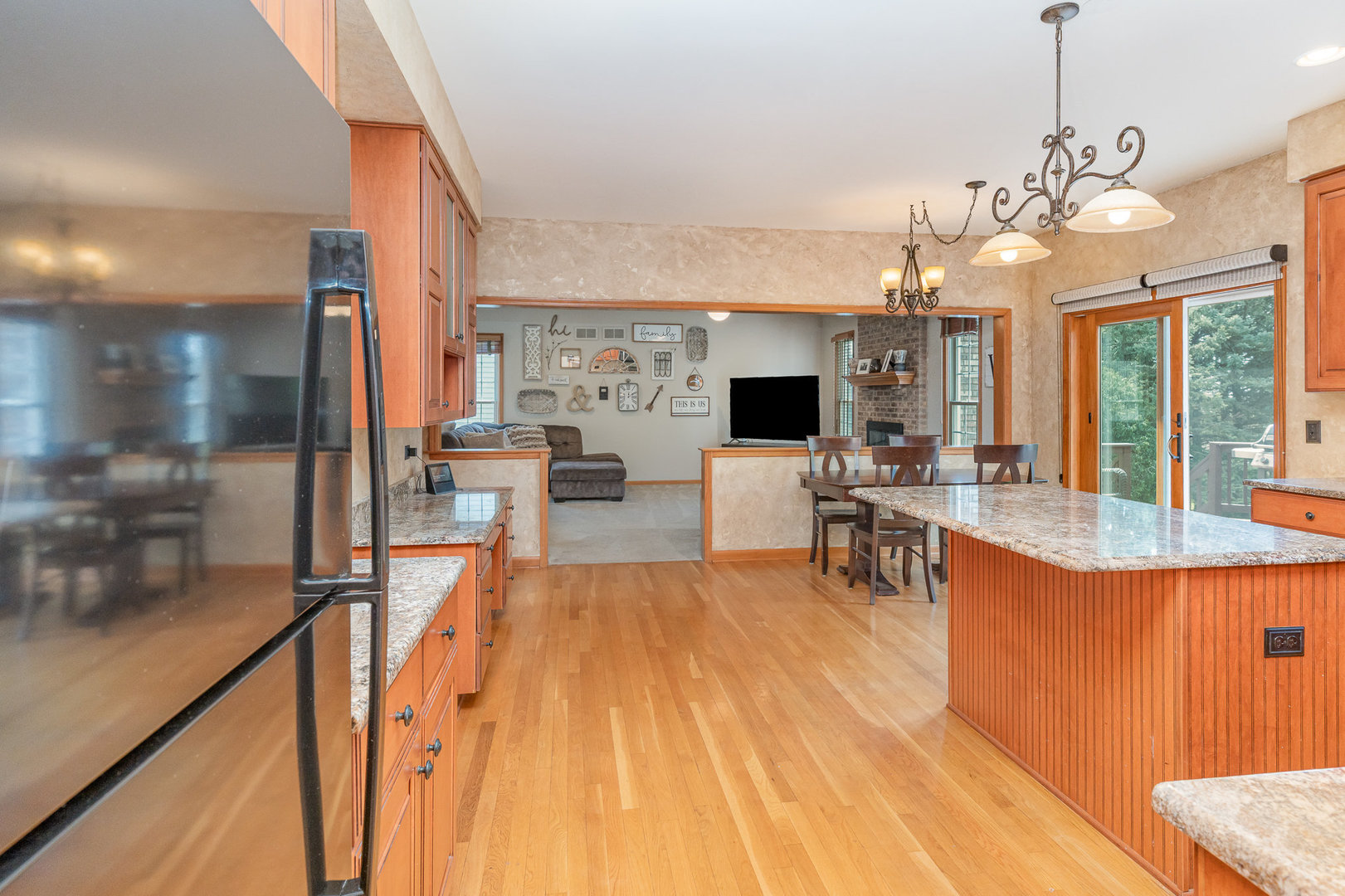 1379 Hunter Circle