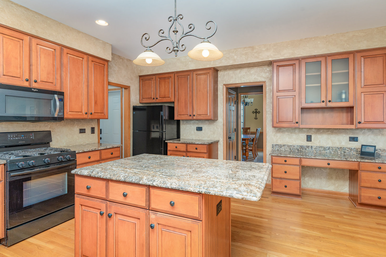 1379 Hunter Circle