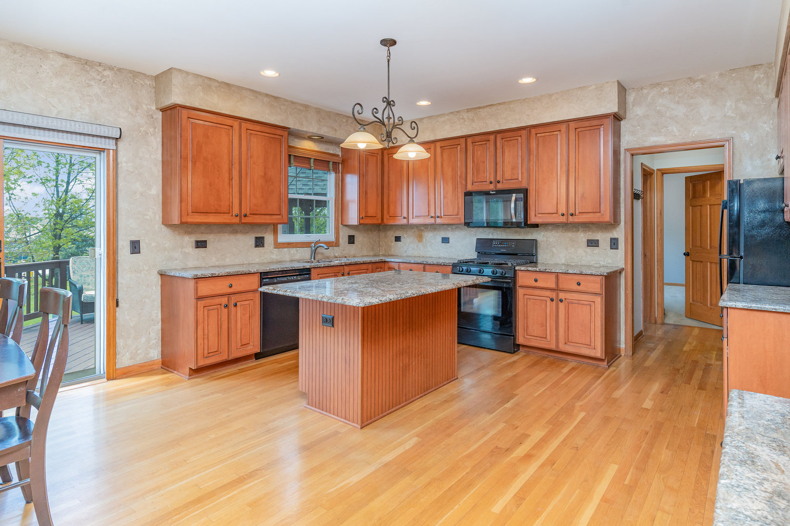 1379 Hunter Circle