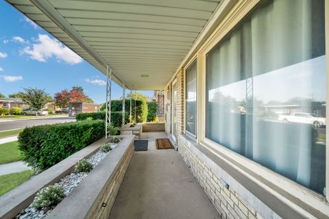 Tiny photo for 9100 S Saint Louis Avenue, Evergreen Park, IL 60805 (MLS # 12470031)