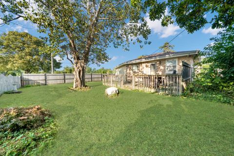 Tiny photo for 9100 S Saint Louis Avenue, Evergreen Park, IL 60805 (MLS # 12470031)