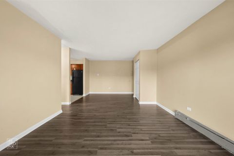 Tiny photo for 107 W Elk Trail #106, Carol Stream, IL 60188 (MLS # 12518787)