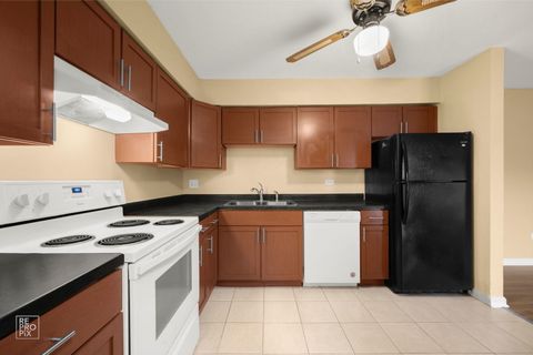 Tiny photo for 107 W Elk Trail #106, Carol Stream, IL 60188 (MLS # 12518787)