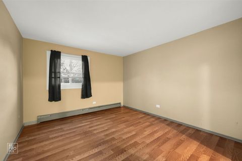 Tiny photo for 107 W Elk Trail #106, Carol Stream, IL 60188 (MLS # 12518787)