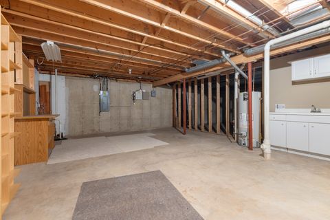 Tiny photo for 2846 COTSWOLD Circle, Rockford, IL 61114 (MLS # 12464894)