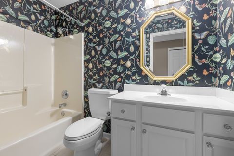 Tiny photo for 2846 COTSWOLD Circle, Rockford, IL 61114 (MLS # 12464894)