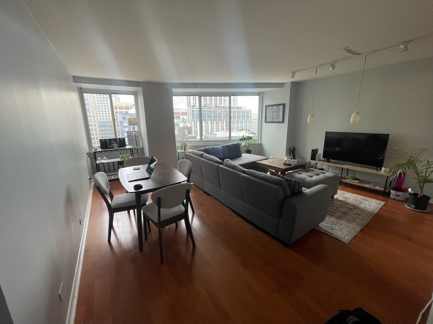 211 E OHIO Street 2603