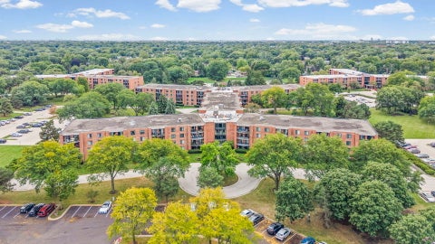 Tiny photo for 1505 E Central Road #216B, Arlington Heights, IL 60005 (MLS # 12755908)