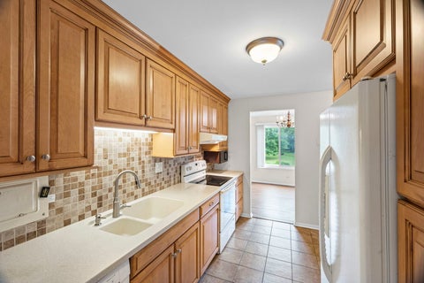 Tiny photo for 1505 E Central Road #216B, Arlington Heights, IL 60005 (MLS # 12755908)