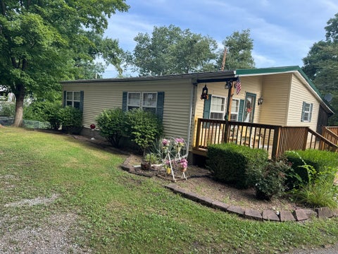 Tiny photo for 108 Robin Drive, Benton, IL 62812 (MLS # 12704772)