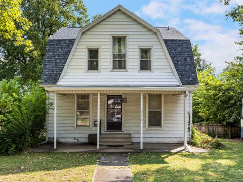 Photo of 1212 N Walnut Street, Champaign, IL 61820 (MLS # 12476540)