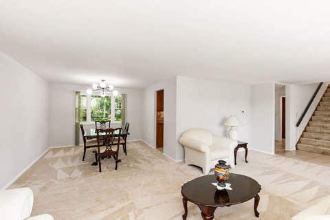 Tiny photo for 31 S Salem Drive, Schaumburg, IL 60193 (MLS # 12730977)
