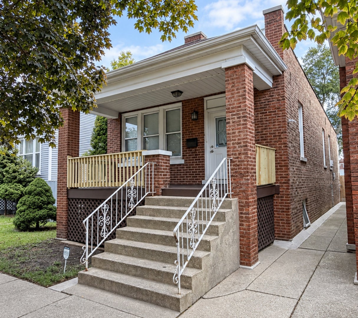 1317 S 57th Avenue