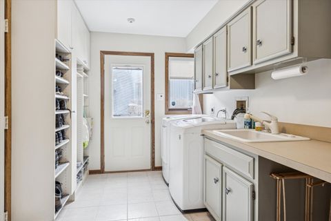 Tiny photo for 7612 Ridgewood Lane, Burr Ridge, IL 60527 (MLS # 12511628)