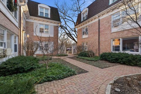 Tiny photo for 2201 Central Street #3N, Evanston, IL 60201 (MLS # 12587802)