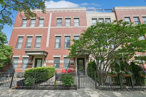 1053 N KINGSBURY Street Chicago IL 60610