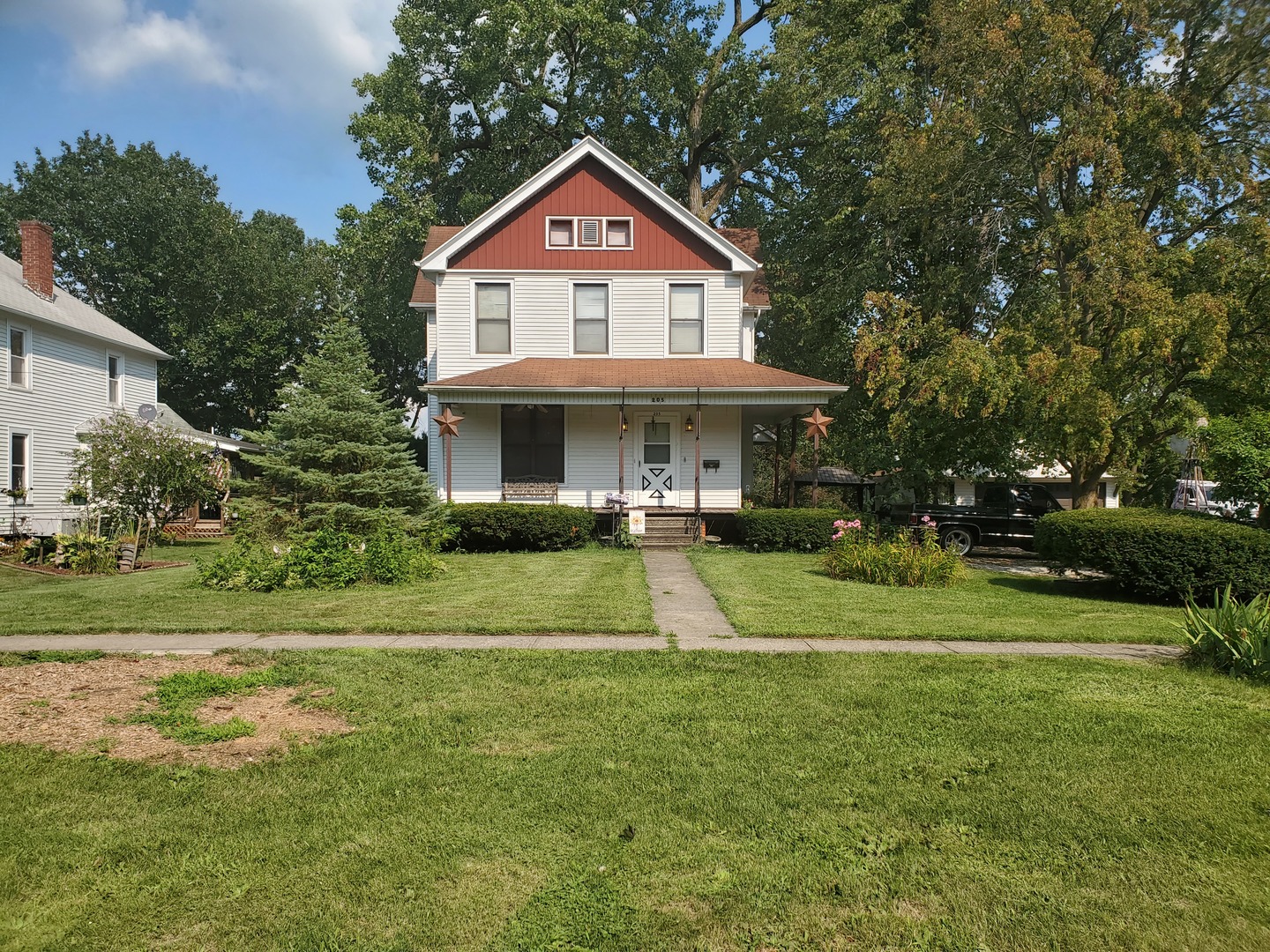 205 S Poplar Street