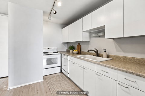 Tiny photo for 1660 N La Salle Drive #3310, Chicago, IL 60614 (MLS # 12757886)