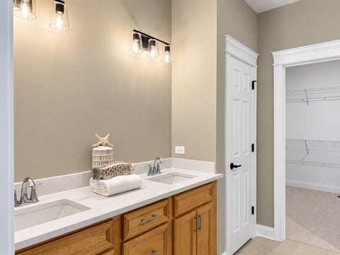Tiny photo for 214 Burr Oak Circle, Elgin, IL 60124 (MLS # 12744921)
