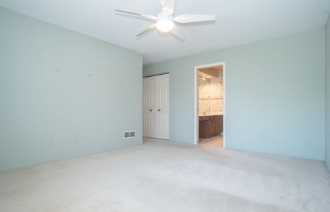 Tiny photo for 538 Banyon Lane #D, La Grange, IL 60525 (MLS # 12613025)