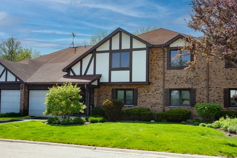 Photo of 538 Banyon Lane #D, La Grange, IL 60525 (MLS # 12613025)