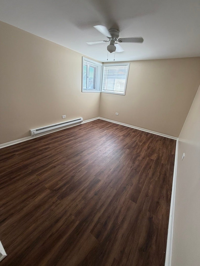 1511 E Roosevelt Road 1