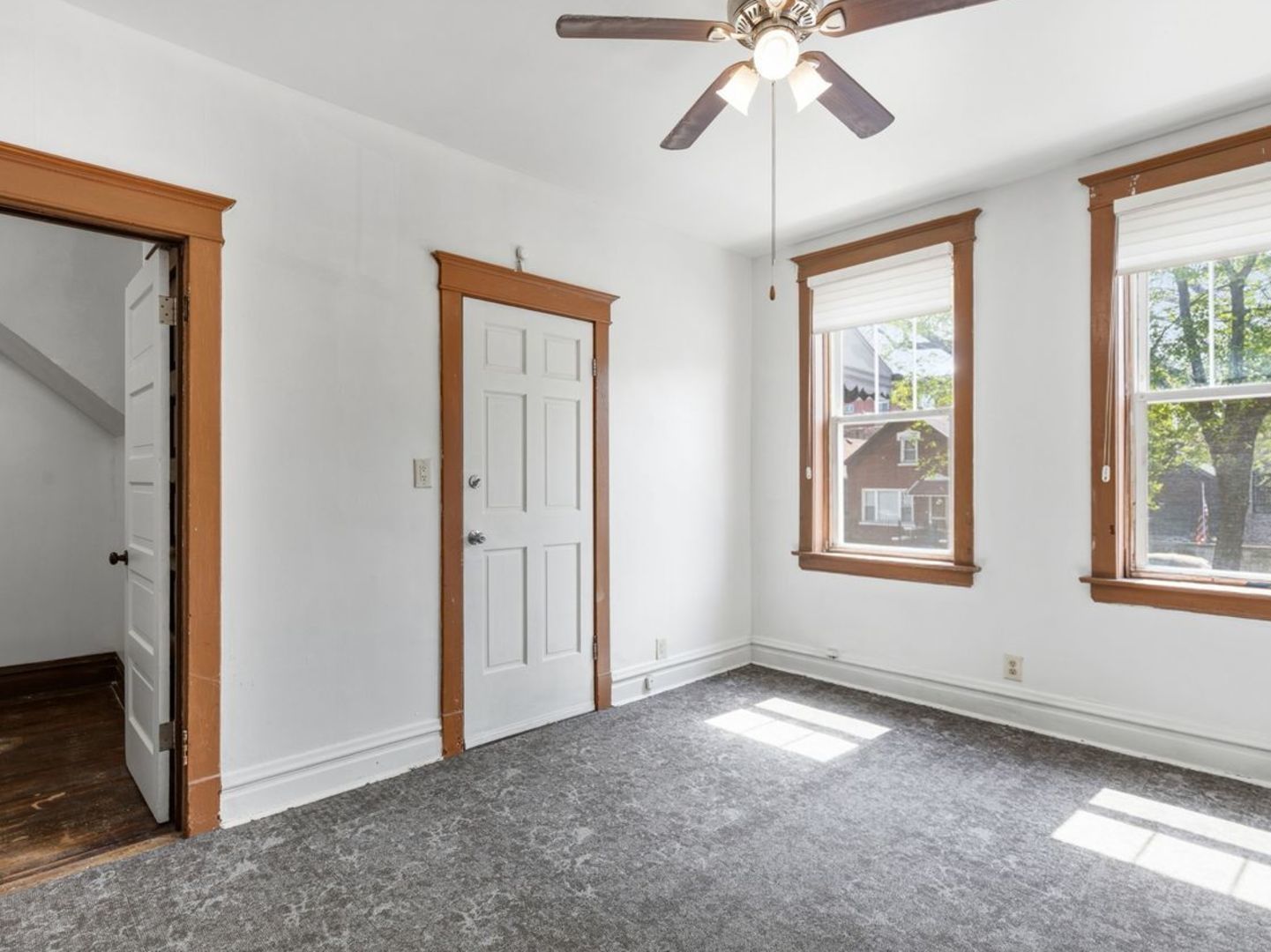 2314 W 25th Street W