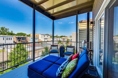 Tiny photo for 1510 W Bryn Mawr Avenue #2, Chicago, IL 60660 (MLS # 12547880)