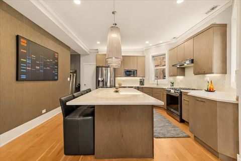 Tiny photo for 1510 W Bryn Mawr Avenue #2, Chicago, IL 60660 (MLS # 12547880)