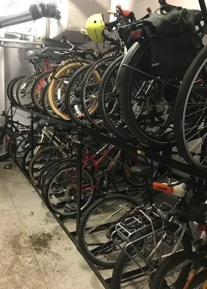 Evanston, Illinois 60201, United States, 2 Bedrooms Bedrooms, ,2 BathroomsBathrooms,Residential,Active,244103