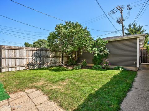 Tiny photo for 4017 N Whipple Street, Chicago, IL 60618 (MLS # 12560263)