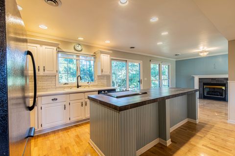 Tiny photo for 32 S Dallas Street, Princeton, IL 61356 (MLS # 12480431)