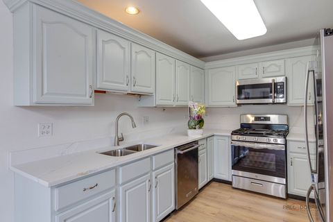 Tiny photo for 2944 Oak Court #2944, Schaumburg, IL 60193 (MLS # 12635170)