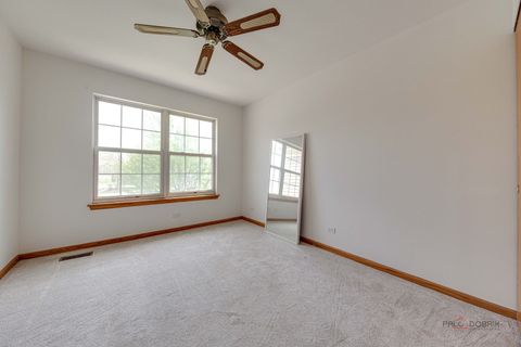 Tiny photo for 2944 Oak Court #2944, Schaumburg, IL 60193 (MLS # 12635170)