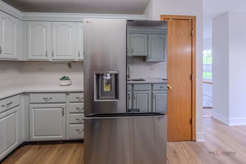 Tiny photo for 2944 Oak Court #2944, Schaumburg, IL 60193 (MLS # 12635170)