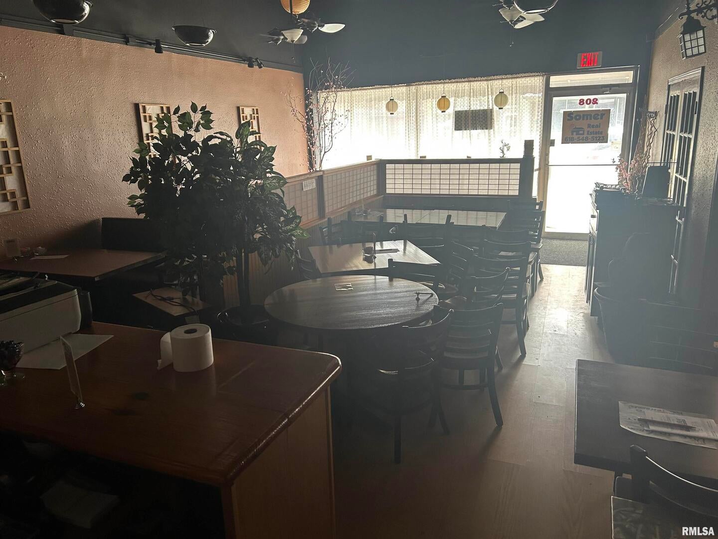 206 E MAIN Street 206 & 208