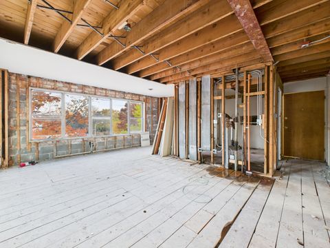 Tiny photo for 300 Chicago Avenue #4N, Oak Park, IL 60302 (MLS # 12515572)