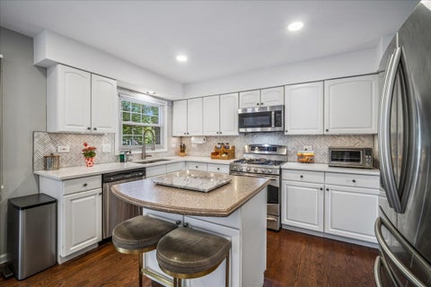 Tiny photo for 149 Napier Court, Vernon Hills, IL 60061 (MLS # 12733190)