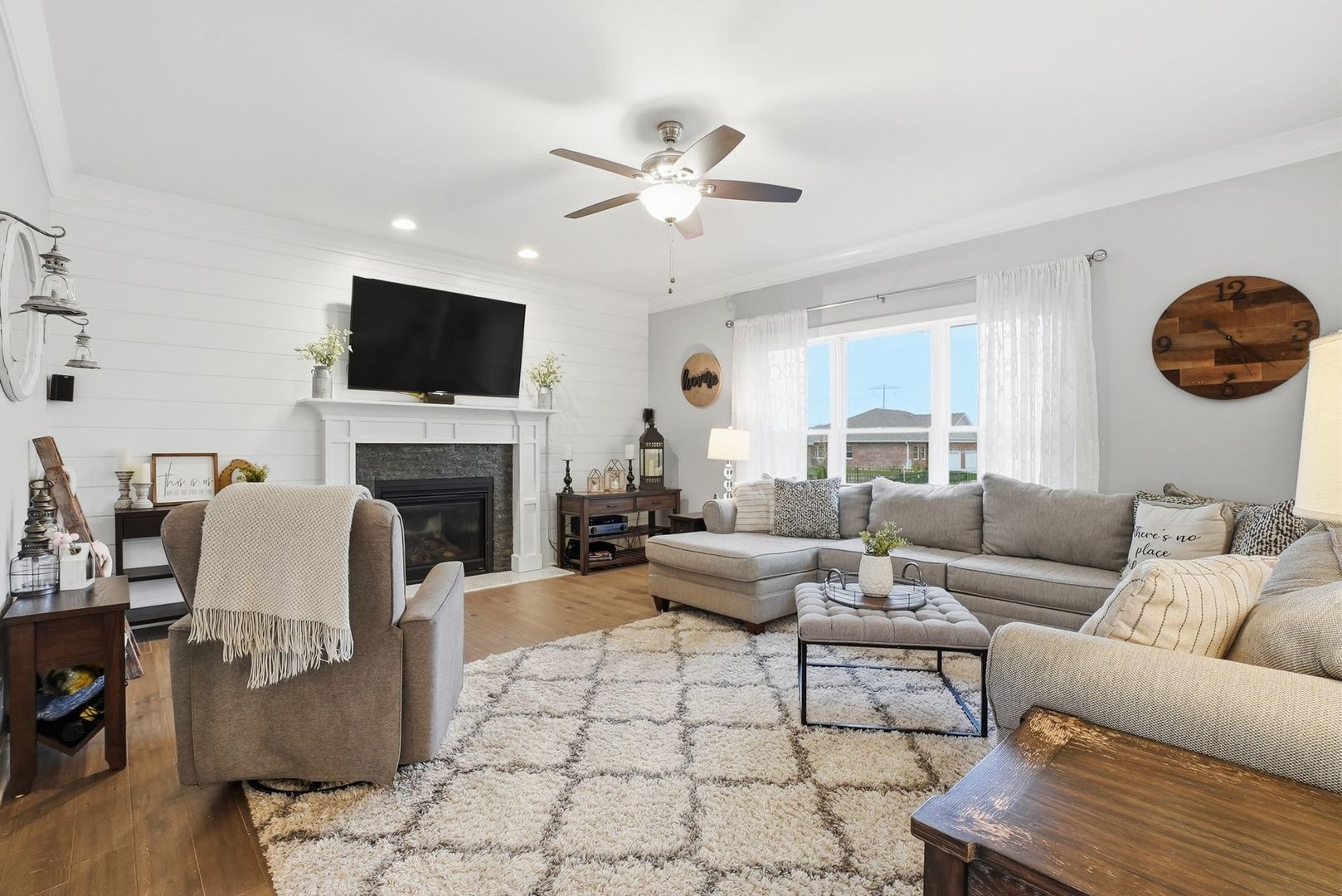 13924 W Wilderness Lakes Drive