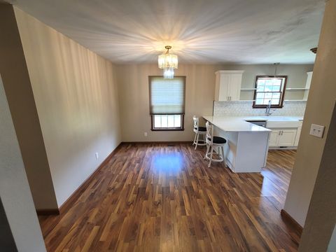 Tiny photo for 509 WILLOW Place, Salem, IL 62881 (MLS # 12633629)