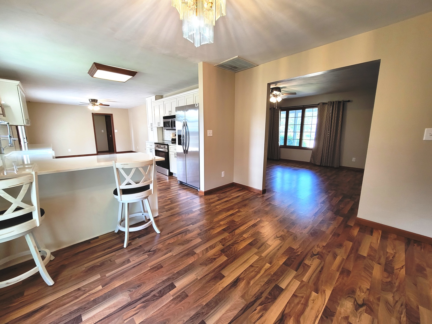 509 WILLOW Place